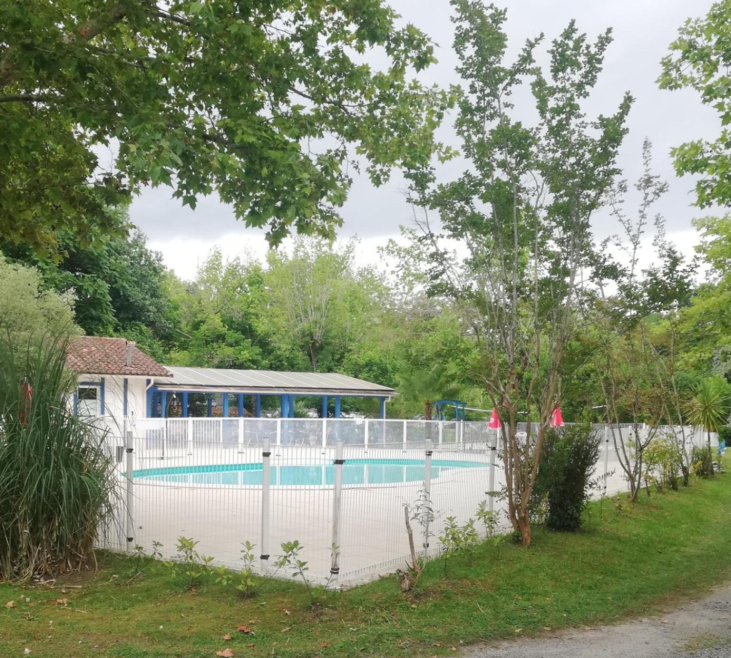Petite Maison De Vacances Hotel Onesse-et-Laharie Exterior foto